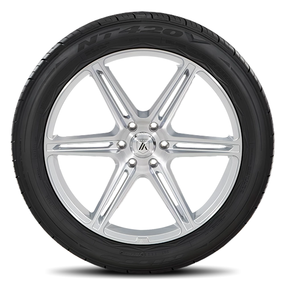Nitto 265/50R20 XL NT420V Tires