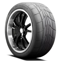 Nitto P305/40R18 NT555R Tires