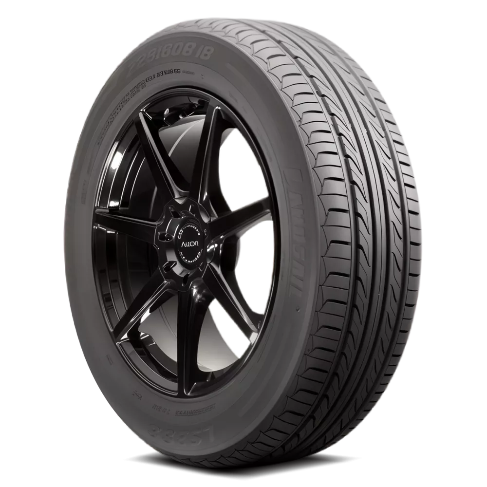 Landsail LS388 Tires 235/45ZR18 XL (136410)