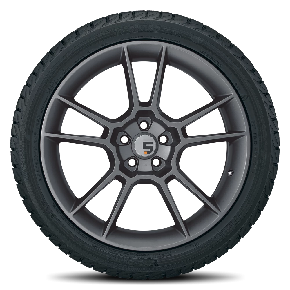 Yokohama Iceguard IG52C Tires 225/55R16 (110152846)