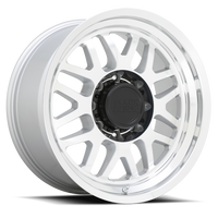 Black Rhino Delta 18x9.5" 8x165.1mm 125.1mm CB -18mm Gloss Silver Mirror Face-Mirror Lip