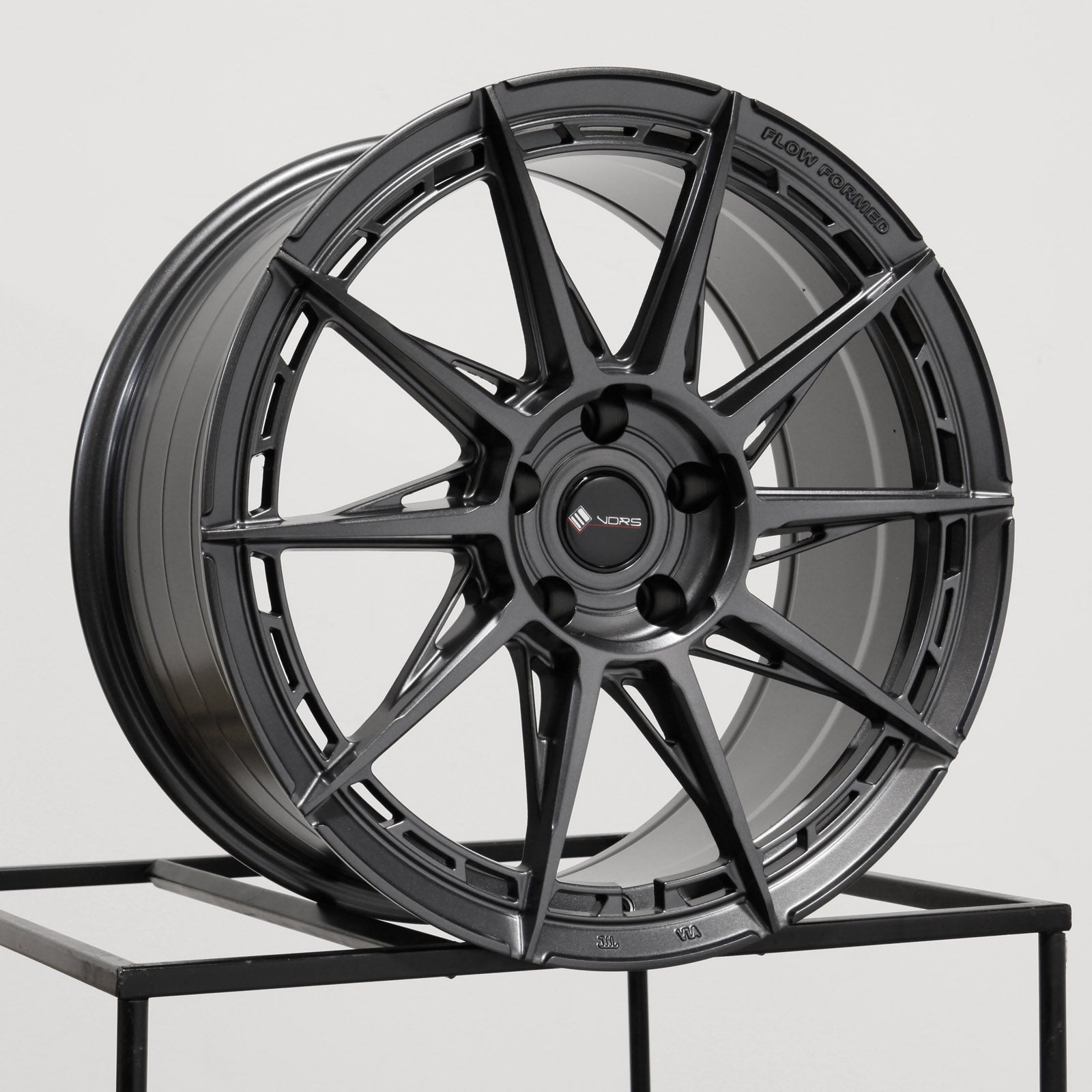 Vors LT55 18x9 35 5x120mm 73.1mm Gloss Gun Metal