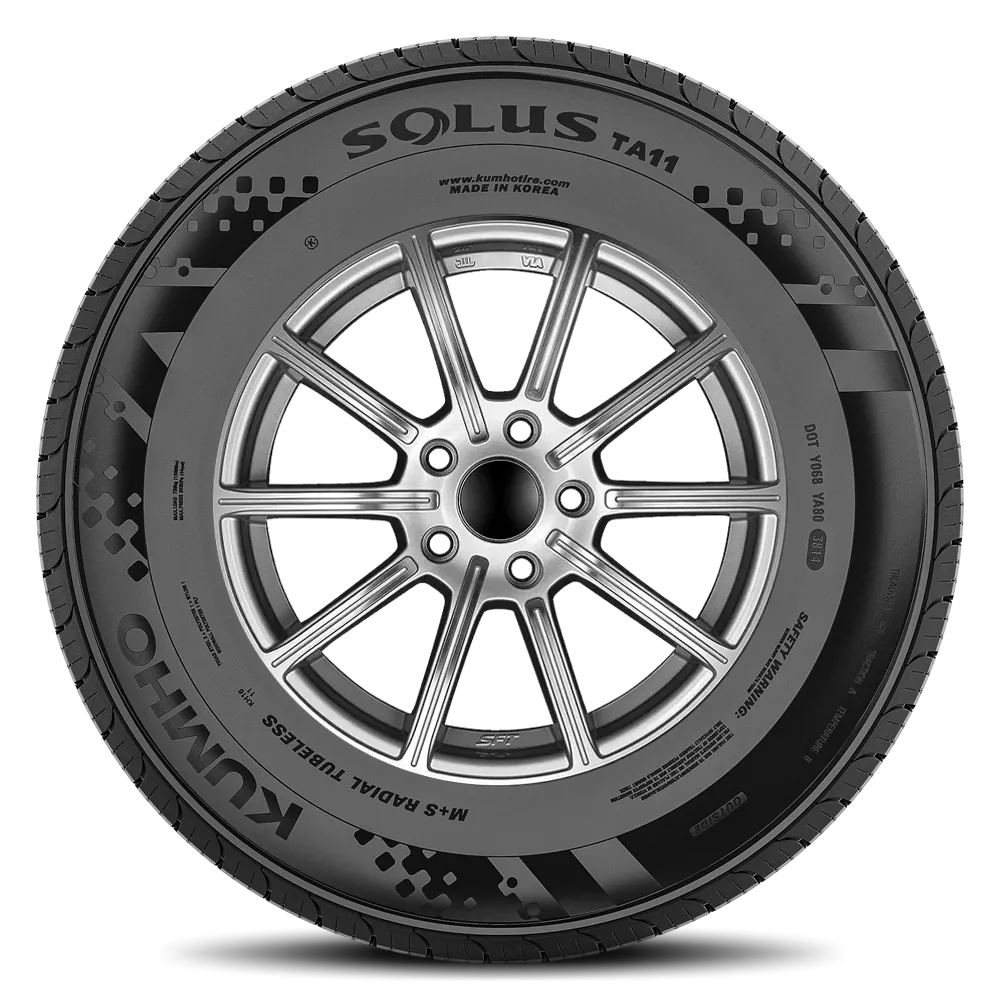 Kumho 215/60R17 Solus TA11 Tires