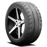 Nitto 255/35ZR18 XL NT05 Tires